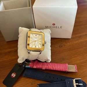 Michele Deco Sport Two Tone
Women's
WatchMWW06K000045